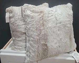 Almohada cuadrada decorativa de piel de leopardo de nieve sintética Mainstays 18" x 18" leopardo (2) - Imagen 1 de 10