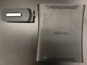 Console Microsoft XBOX 360 120GO sans boite - Picture 1 of 8