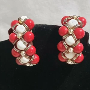 Vintage Clip-On Hoop Earrings Red White Beads Costume jewelry - Picture 1 of 3