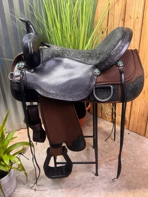 🌵17"  CIRCLE Y Stacy Westfall Magnolia Western Trail Saddle ~ WIDE TREE  🌵 - Image 1 of 4