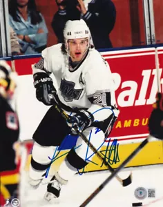 Luc Robitaille Los Angeles Kings Autographed 8x10 Photo Beckett BAS COA - Picture 1 of 2