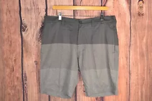 Travis Mathew Shorts Mens 34 Gray Flat Front Golf Chino 10” - Picture 1 of 5