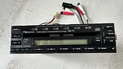 Nakamichi MB75 - Cambiador de CD de 6 discos y radio DIN - Youngtimer / Oldtimer Foto 1 de 4