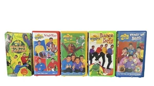 The Wiggles VHS Clamshell & Sleeve Lot X5 Wake Up Jeff Yummy Dance Safari + More - Foto 1 di 4