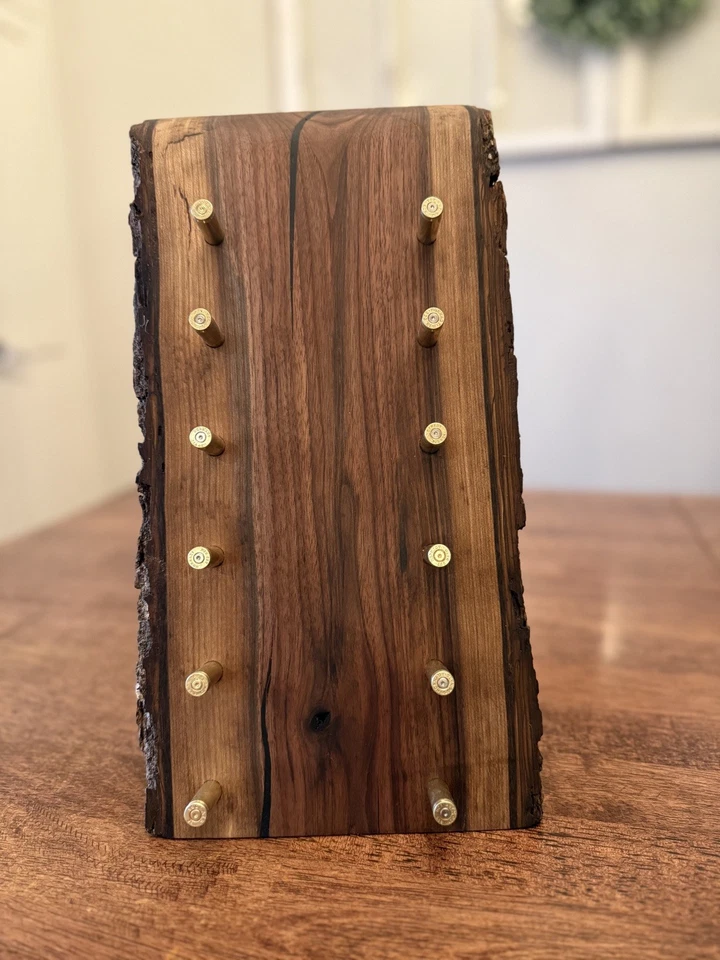 Suporte de exibição de faca de bordo rachado ou montado na parede. Gravação a laser disponível.  - Imagem 1 de 4