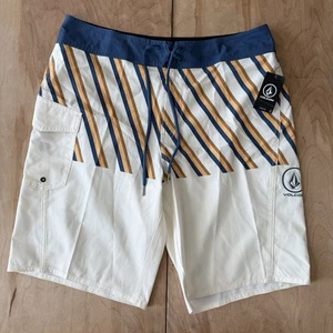 VOLCOM Manic 2 Boardshorts 20" Printed Stretch Swim Trunks Sizes 32 Ivory - Picture 1 of 6