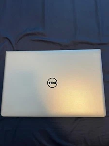 Dell Inspiration 17’3 AMD 8 Series - Picture 1 of 3