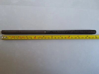 LEAD SCREW 10TPI SINGLE START THREAD ( UNUSED OLD STOCK) - Image 1 of 4