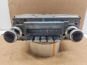 Radio AM 1968 Grand Prix compatible con 68 Pontiac Grand Prix #7298822 (funcionando) leer descripción - Imagen 1 de 9