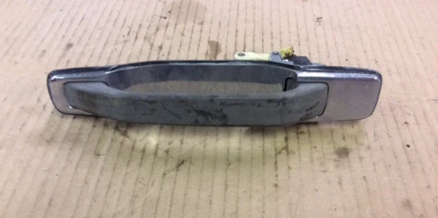 91 90 89 88 87 86 Tirador de manija de puerta exterior trasera derecha mercedes 420sel 560sel Foto 1 de 2