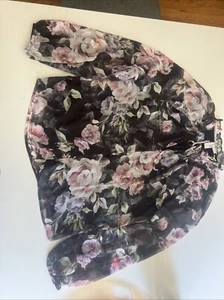 Floral Black Blouse Red Flowers Medium Shell And Lining 100% Polyester Tie Front - Picture 1 of 4