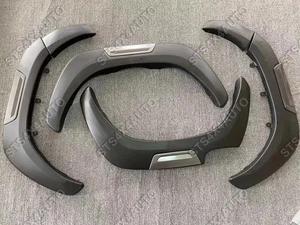 FENDER BROTES EMBELLECEDORES PARA TOYOTA HILUX REVO 2016-2025 [21-LOOK] - Imagen 1 de 7