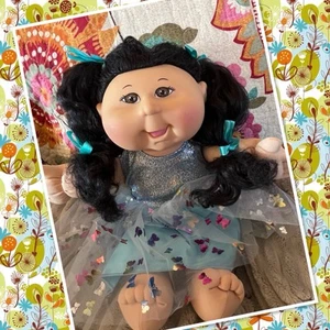 Beautiful Cabbage Patch Kids JAKKS Girl Doll Asian Black Hair Brown Eyes - Picture 1 of 10
