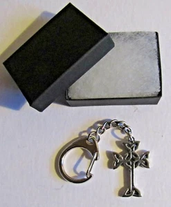 F) KEYRING PEWTER CELTIC KNOTTED NIMBUS CROSS RELIGIOUS FAITH SYMBOLIC LOGO - Picture 1 of 3