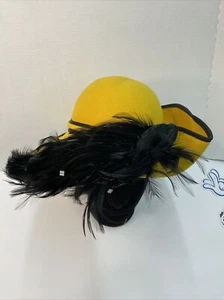 Vintage Geo W. Bollman Yellow Felt Ladies Hat w/ Feathers Doeskin 100% Wool USA - Picture 1 of 15