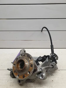 Volkswagen Golf Mk8 2019-2023 HUB WITH ABS (FRONT DRIVER SIDE) 5WA407258C - Picture 1 of 7
