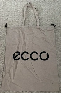 Large Ecco Beach Bag - Picture 1 of 2