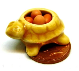 8 huevos marrones sueltos en soporte de tortuga de cerámica Tumdee escala 1:12 comida para casa de muñecas - Imagen 1 de 7