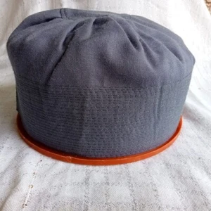 Kufi Gebetsmütze einfach 22 Zoll Plissee Oberteil Stoff Hut islamisch Topi Ijazi Rabbani - Bild 1 von 4