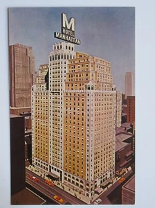 Hotel Manhattan in NEW YORK City Vintage Chrome Postcard - Picture 1 of 2