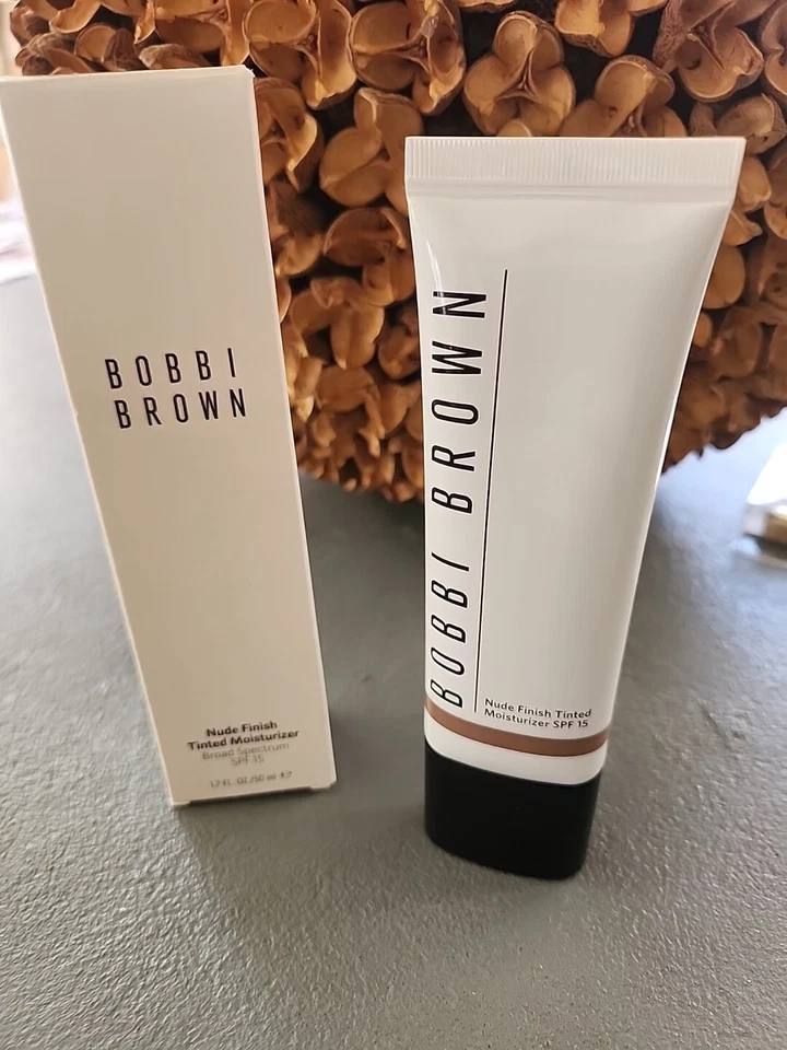 BOBBI BROWN Nude Finish Tinted Moisturizer SPF 15 In "RICH TINT" - 1.7 Oz Read! - Image 1 of 3