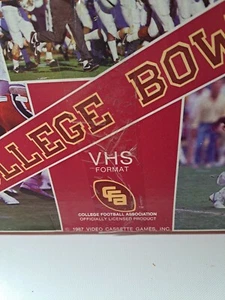 Juego de fútbol americano vintage College Bowl VCR/VHS 1987 usado 100 % completo  - Imagen 1 de 12