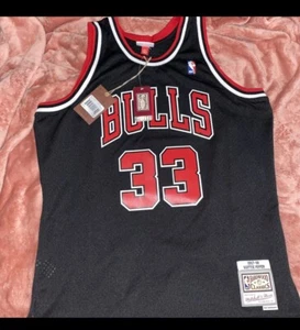 NEW Mitchell & Ness Scottie Pippen 1997-98 Swingman Jersey Men's Size XL - Picture 1 of 5