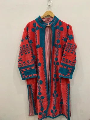 Chaqueta Larga Naranja Suzani Algodón Terciopelo | Chaqueta Plumero Larga Boho Acolchada Foto 1 de 4