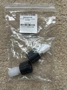 Watson Marlow QDos Pump Fittings Connectors 0M9.401H.F04 1/2" NPT new in box - Picture 1 of 5