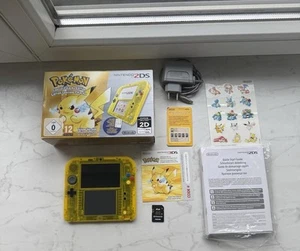 NINTENDO 2DS || POKÉMON SPECIAL PIKACHU EDITION IN OVP || SAMMLERZUSTAND || - Bild 1 von 22