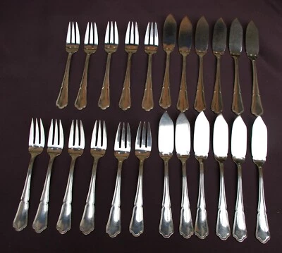 Couverts à Poisson (12 couteaux + 11 fourchettes) métal argenté Filet Contour - Photo 1/4