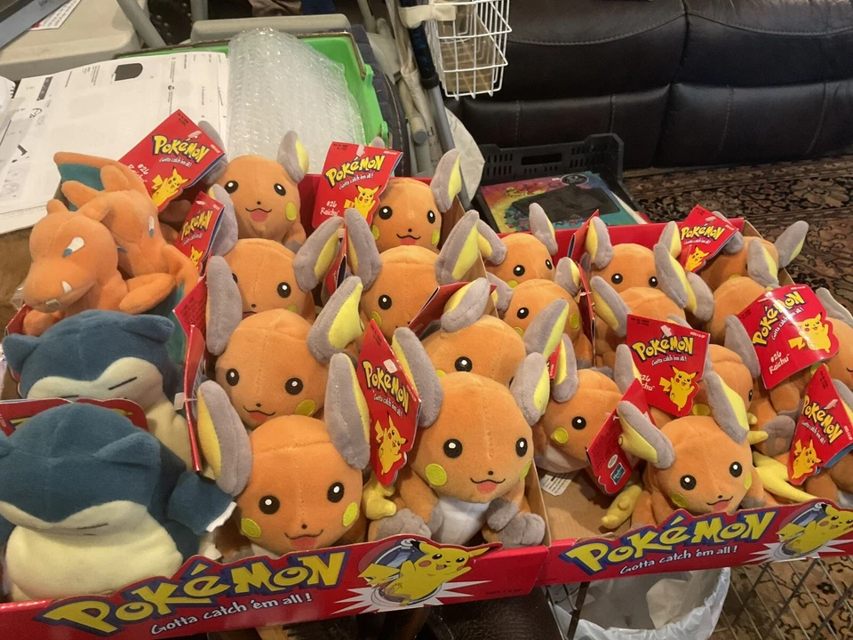 HASBRO 1999 PLUSH ONE MINT POKEMON RAICHU #26 5-1/2" - Image 1 of 4