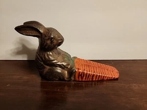 Cast Iron RABBIT / BUNNY Figurine DOORSTOP With Carrot - Picture 1 of 6