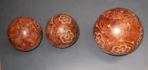 ANTIKE 3 KERAMIK KUGEL KUGELN FINIALS 4", 3 1/4", & 3" DURCHMESSER MIT 3/16" LOCH - Bild 1 von 3