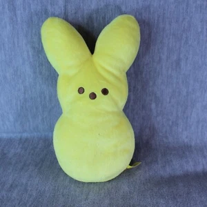 PEEPS Conejo Conejo Amarillo 9" Grande Peluche Caramelo de Pascua Juguete de Peluche PEQUEÑO DEFECTO - Imagen 1 de 4