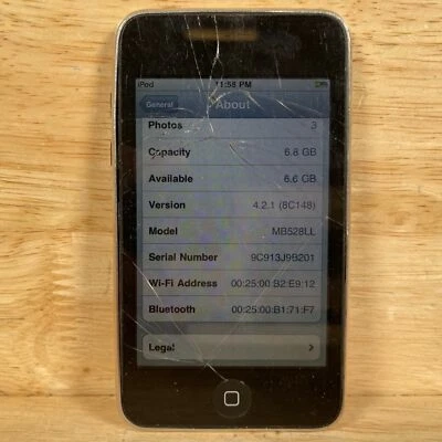 Apple iPod Touch MB528LL Silver 2nd Generation 3.5" Screen 8GB Multimedia Player - Image 1 of 4