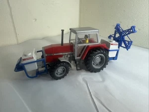 Pulverizador trasero y tanque delantero Gran Bretaña modelo Massey Ferguson 3680 y Evrard 9615 - Imagen 1 de 12