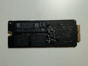 Apple SSD SSUBX Flash Speicher 1 TB für Apple Mac Pro 2013, iMac, Mac mini - Bild 1 von 3