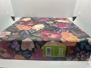 2 Inch 3 Ring Binder With Inside Clipboard Floral Pattern By Green room - Picture 1 of 2