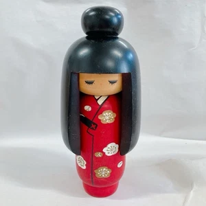 Japanese Usaburo Kokeshi Doll Red Kimono Girl Wooden Handcrafted Japan Mint - Picture 1 of 4