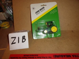 1/64 John Deere 8400T Tractor - in original package - Picture 1 of 1