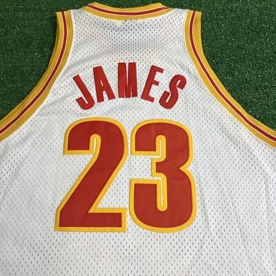 Vtg LeBron James #23 Cleveland Cavaliers Reebok White Jersey Mens Size 54 - Image 1 of 4