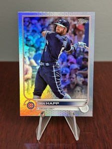 2022 Topps Series 1 Silver Rainbow Foil Parallel Ian Happ #143 Chicago Cubs