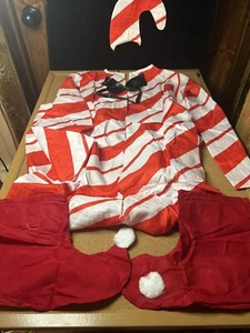 Weihnachtsmann Helfer/Zuckerstange Anzug Füße Stirnband und Fliege Kostüm Größe Medium - Bild 1 von 6