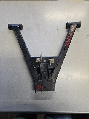 Brazo de control superior trasero Polaris Ranger 500 700 2005-2008 1014948-067 #48 Foto 1 de 2
