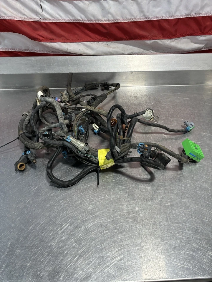 2004-2005 CHEVROLET/GMC 2500 3500 6.6 LLY DIESEL OEM HEADLIGHT WIRING HARNESS - Image 1 of 4