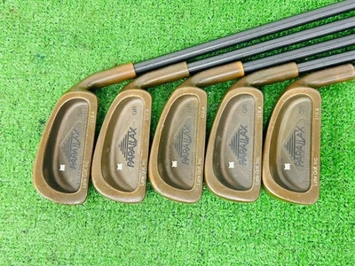 Lynx Parallax GR Iron Set 3-9+PW+SW RH Powertune Regular Flex Graphite EL4275 - Image 1 of 4