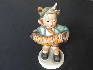 Hummel Goebel Figurine 185, TMK-3 "Accordion Boy" "Stylizied Bee" Mark .EX!! - Picture 1 of 12