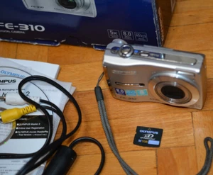 Olympus FE-310 8.0MP 5X Optical Zoom Vintage Digital Camera Silver Memor Сard - Picture 1 of 14