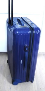 RIMOWA® Check-in M-Koffer, Modellreihe „Salsa“ (63 x 43 x 24 cm, 65 l) blau - Bild 1 von 13